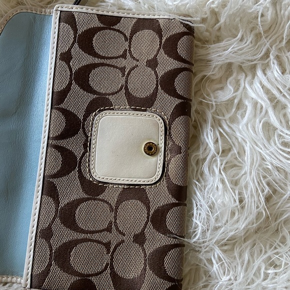 Coach Wallet - Picture 4 of 5